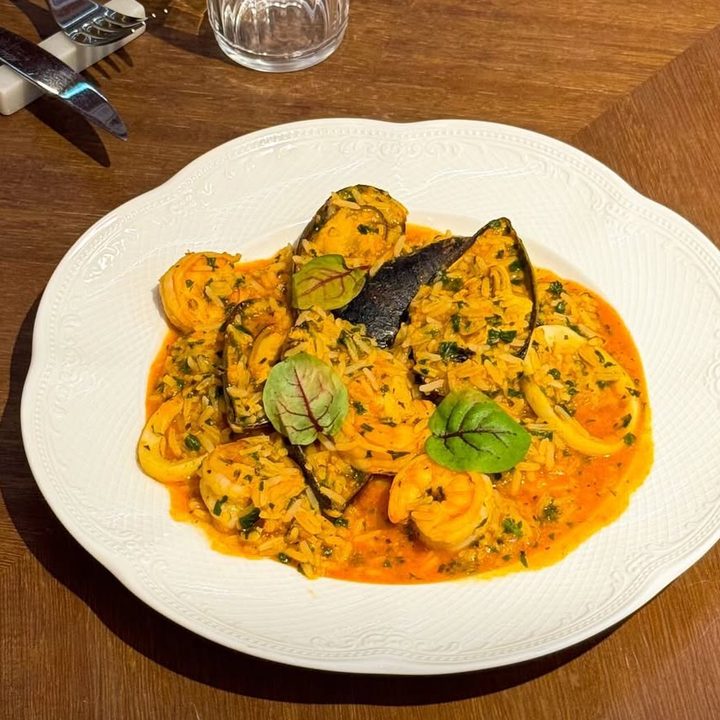 Паэлья с морепродуктами